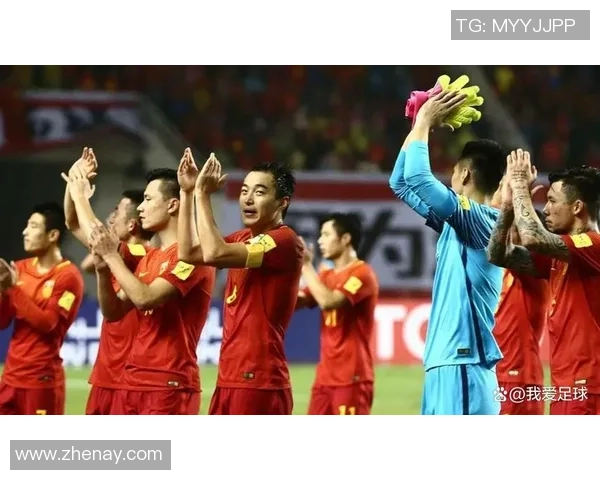 明星与足球巨星亲密互动揭秘 娱乐与体育跨界合作再添新篇章